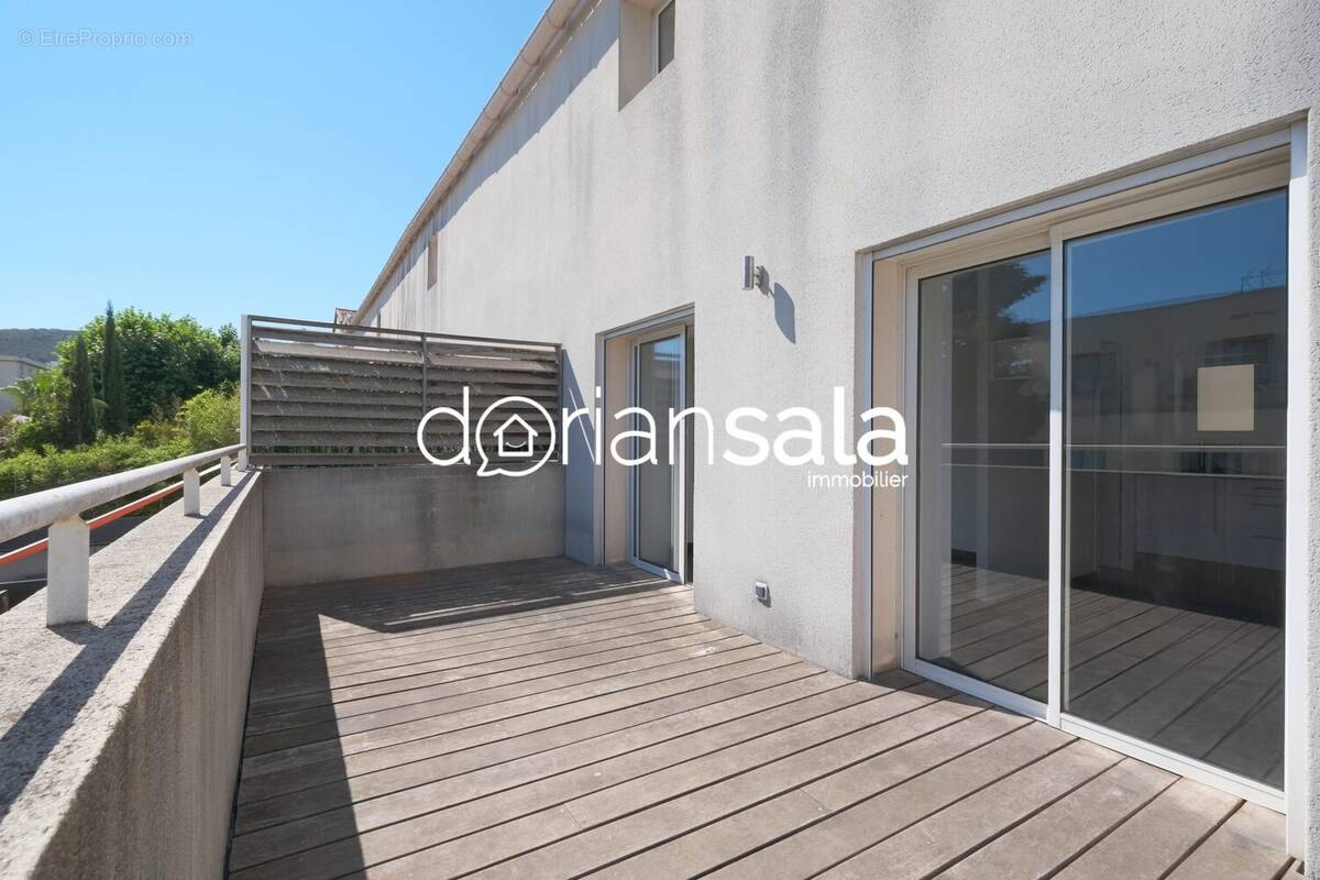 Appartement à MARSEILLE-9E