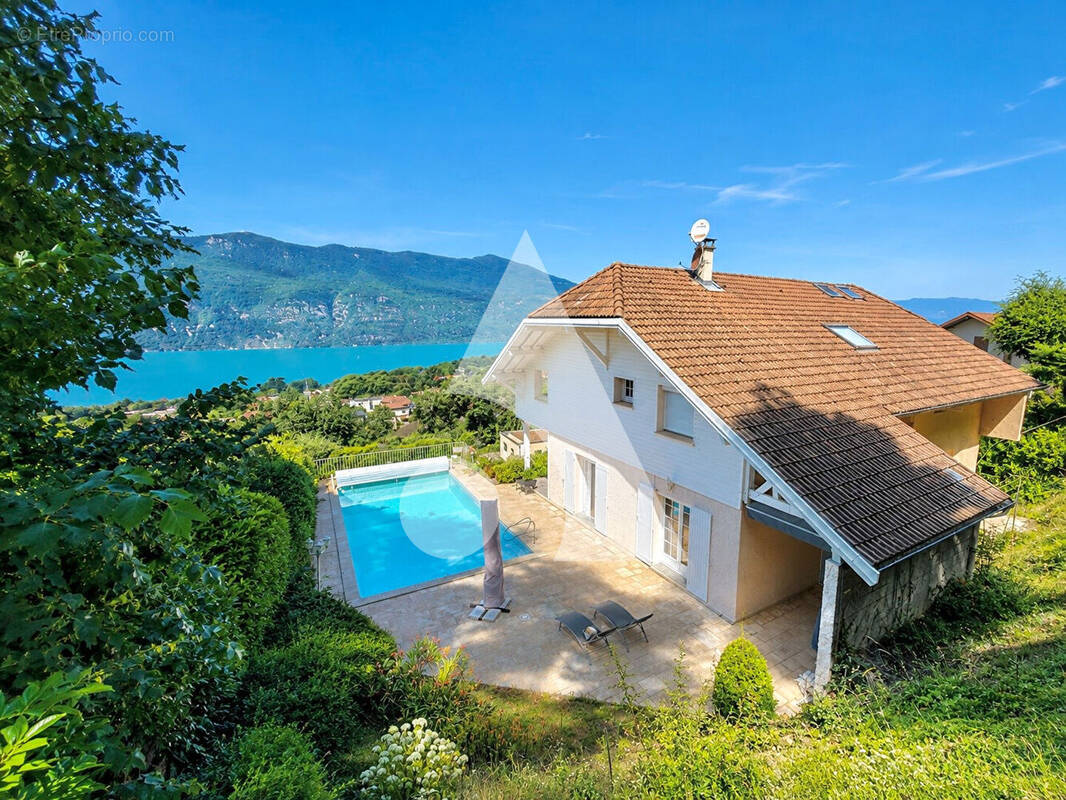 Villa d'exception avec vue panoramique sur le Lac du Bourget - 294 m² - Piscine - photo 1