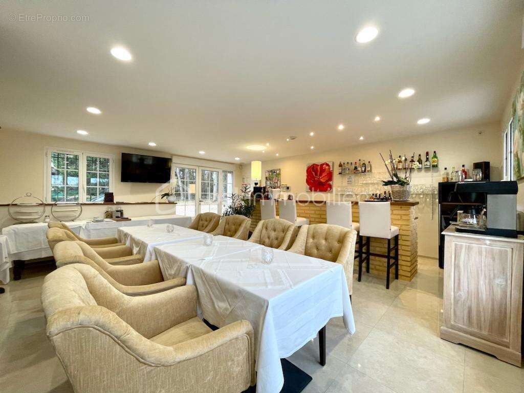 Domaine d’exception sur 2,4 hectares avec 3 habitations, piscine et étangs — 30 min Paris - photo 18
