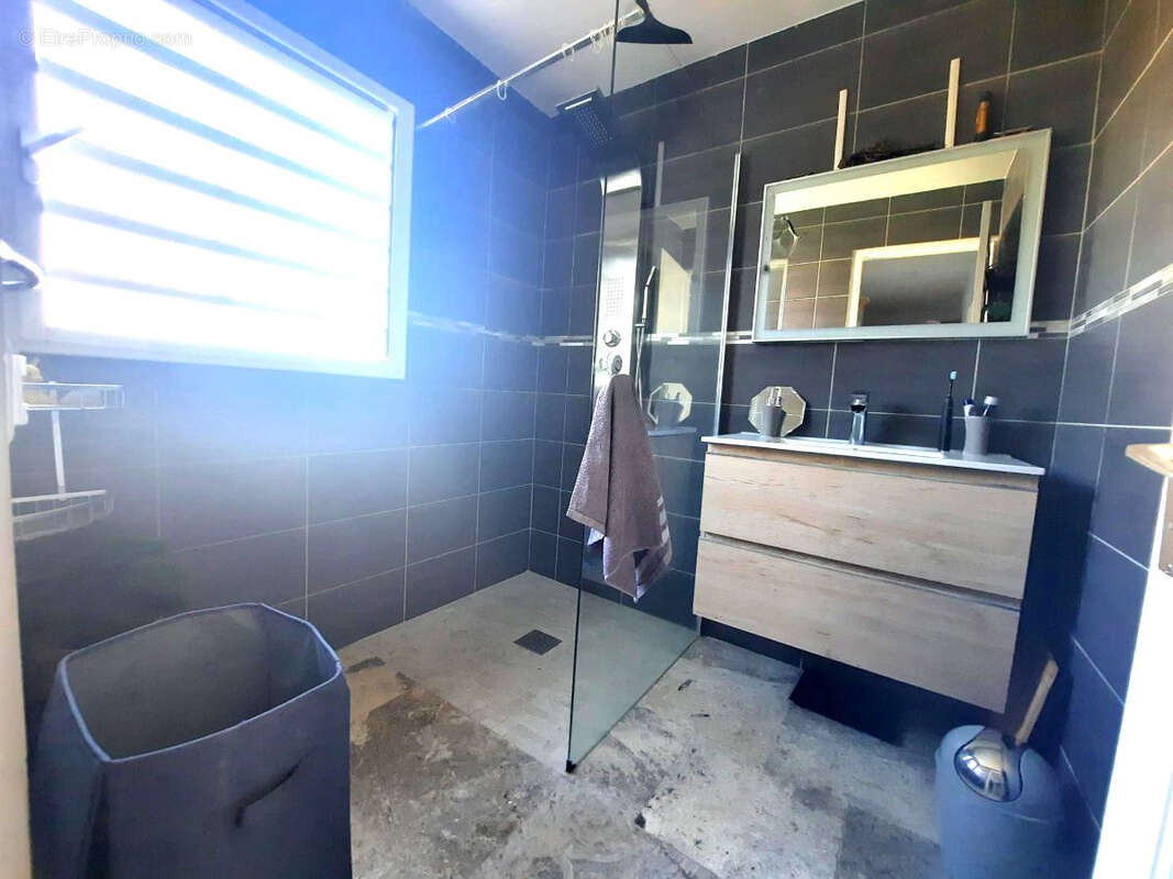 Maison à SAINT-DENIS