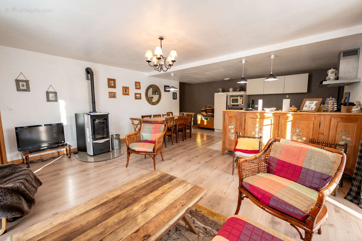 Appartement à JOUGNE