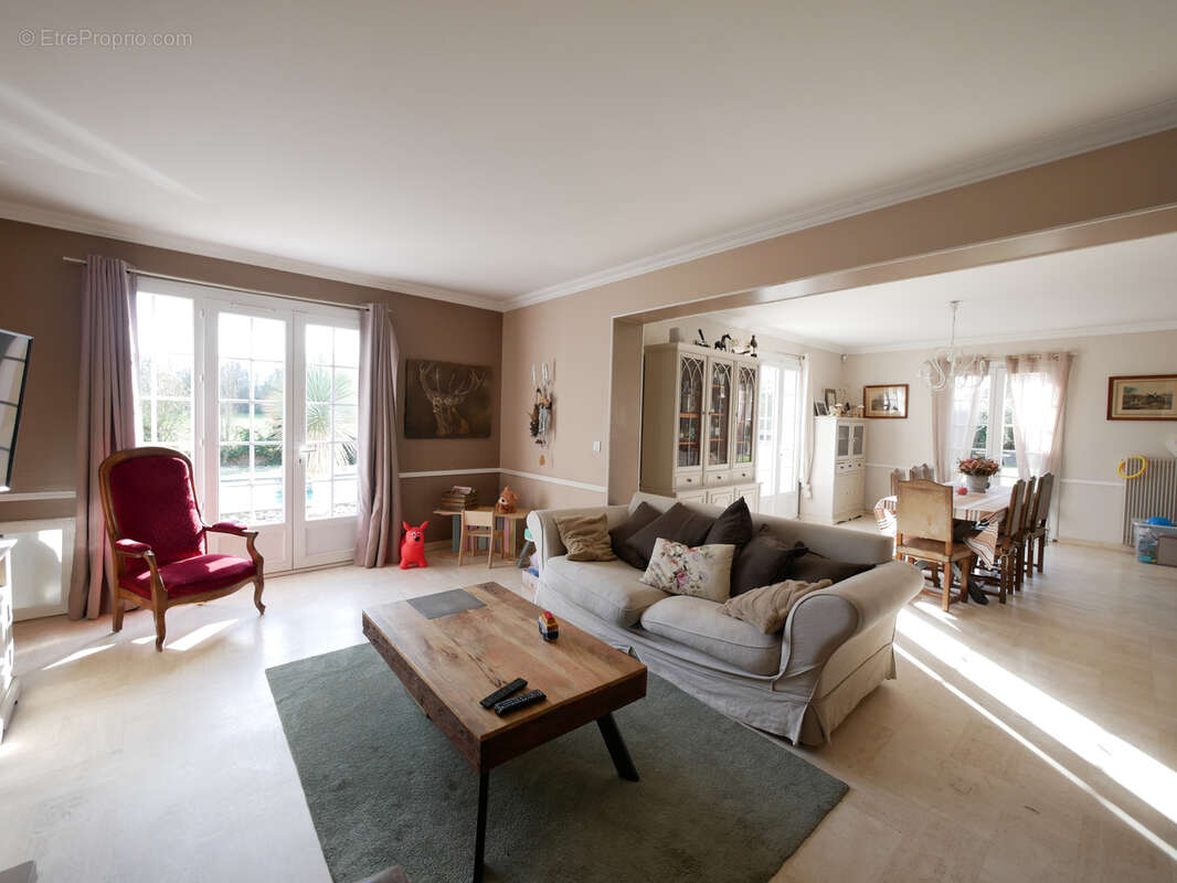 Maison à ROUSSILLON