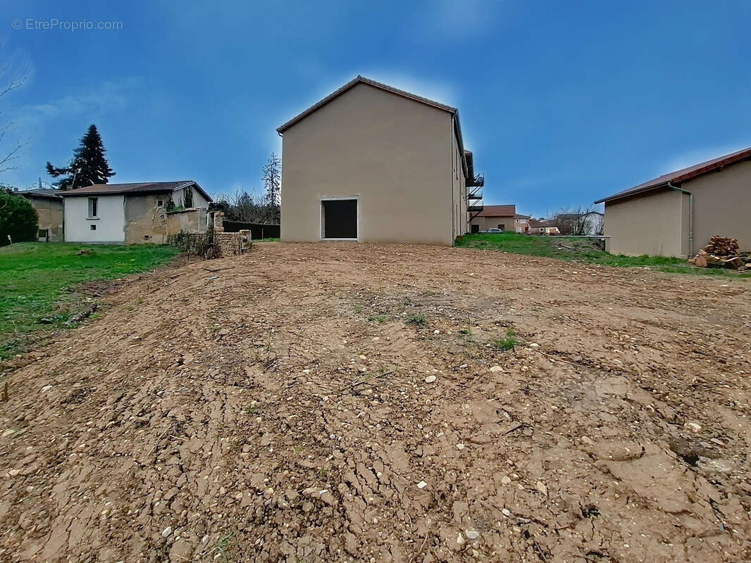 Autre à SEREZIN-DU-RHONE