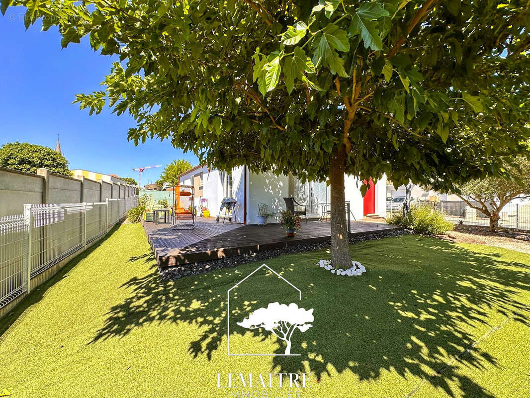 Maison à LES MATHES