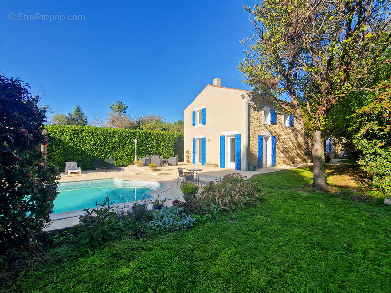 Maison à TONNAY-CHARENTE
