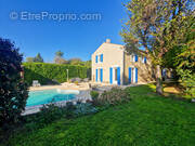 Maison à TONNAY-CHARENTE