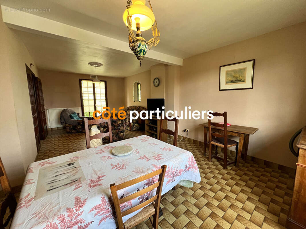 Maison à SAINT-JOUAN-DES-GUERETS