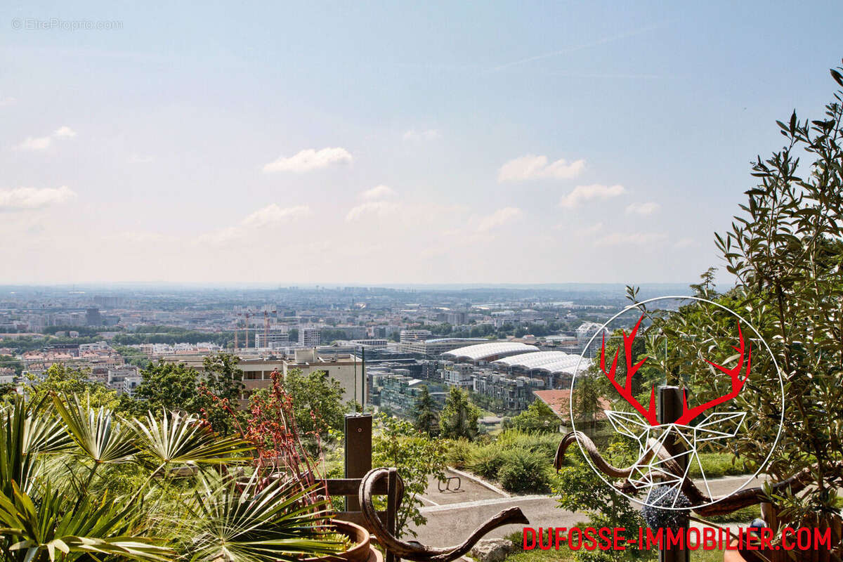 Appartement à LYON-5E