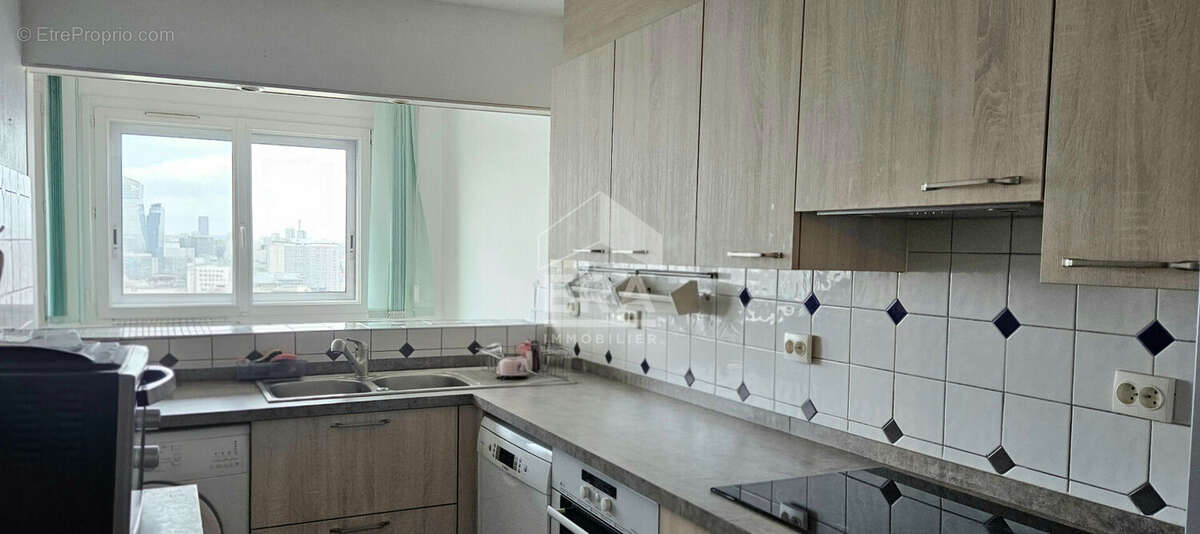 Appartement à CHARENTON-LE-PONT