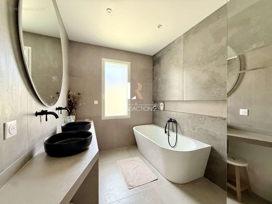 Maison à LA ROCHELLE