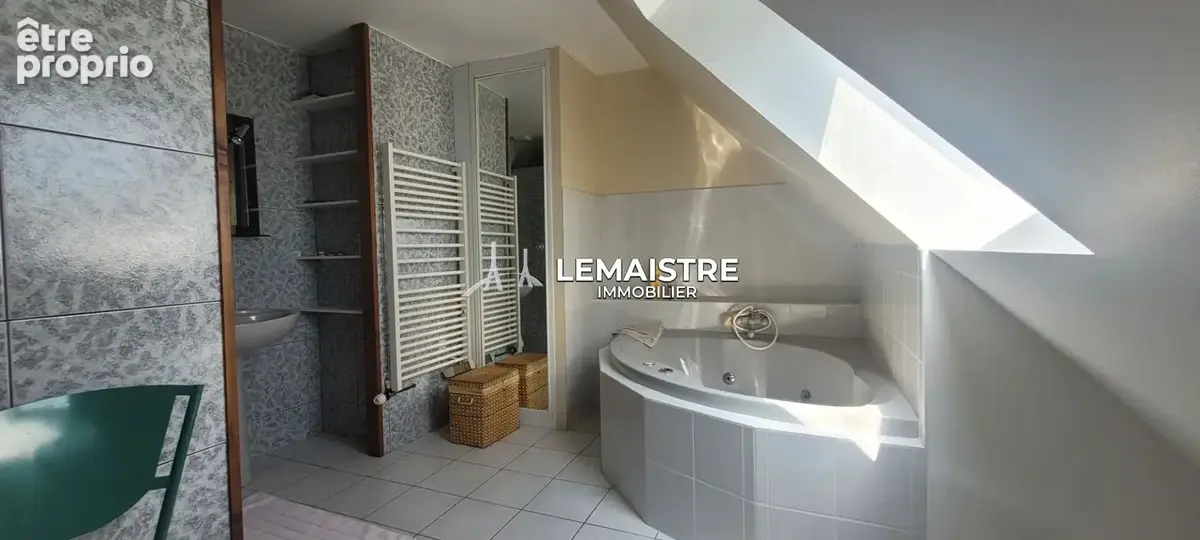 Maison d'architecte à vendre - 160 m² - 5 chambres - Sous-sol complet - Terrain de 2 000 m² - Vue panoramique - photo 8