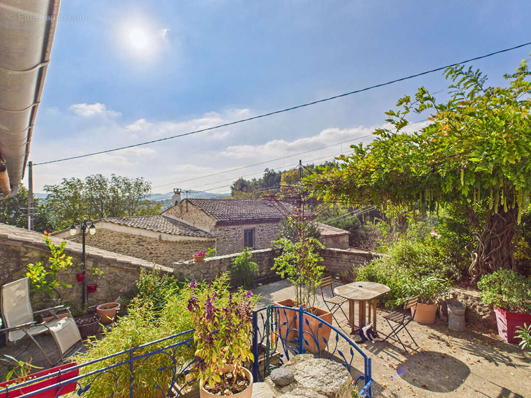 Maison à TOURNON-SUR-RHONE