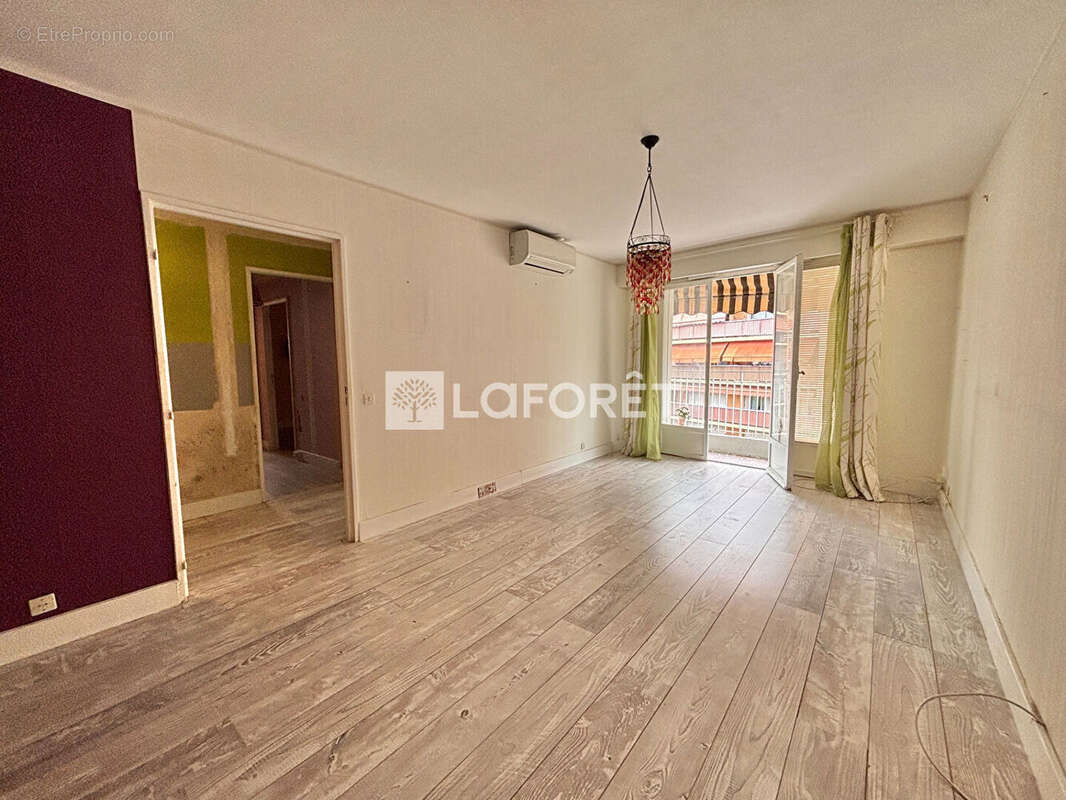Appartement Saint Laurent Du Var 3 pièce(s) 61 m2 - photo 2