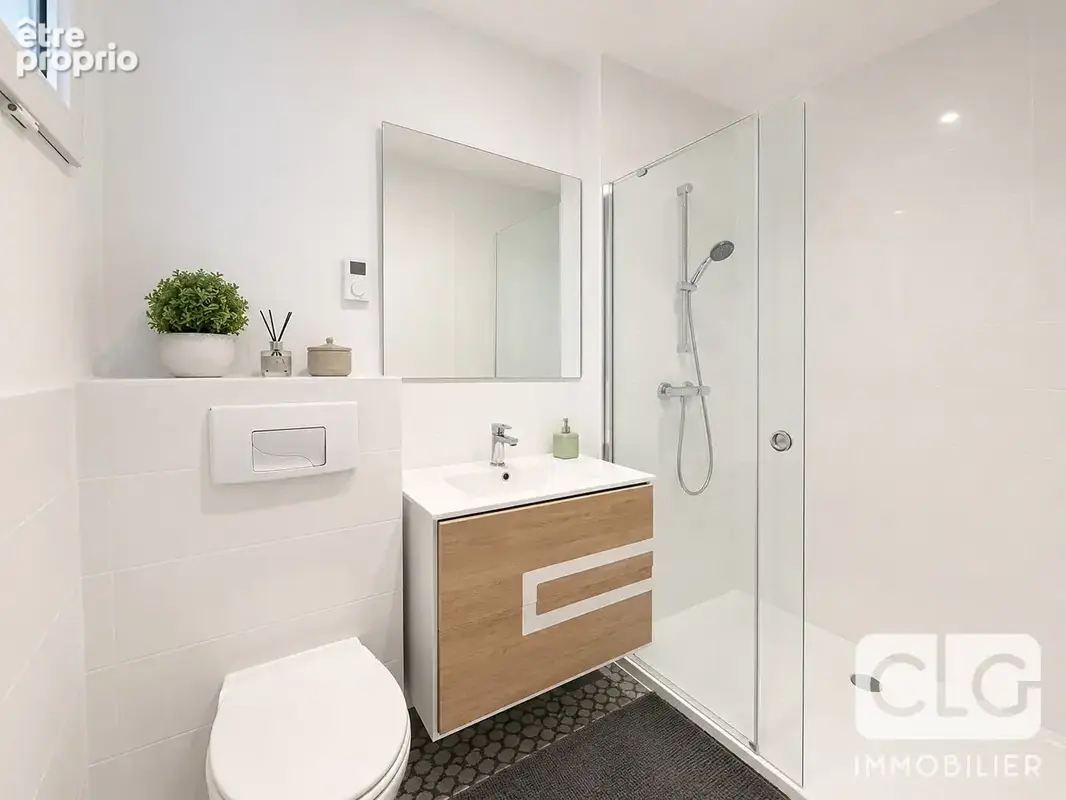 Maison Saint Evarzec 8 pièce(s) 255.95 m2 (dont 1 2 pièces et 1 studio) - photo 24