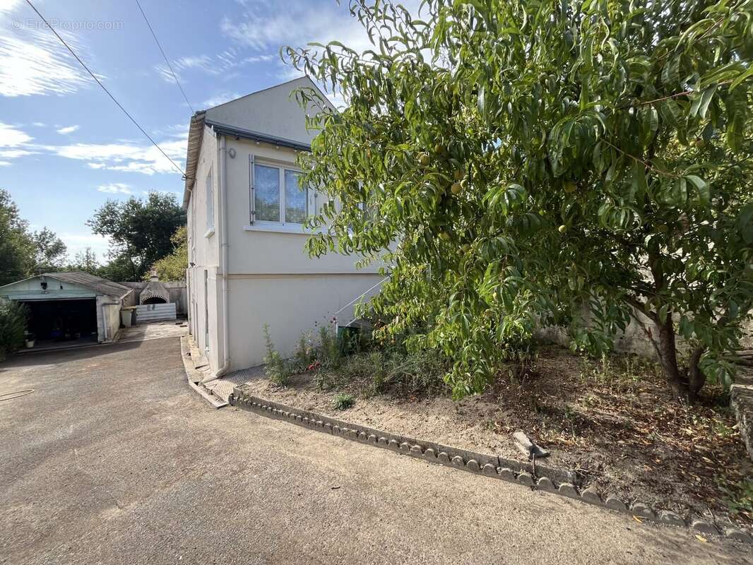 Maison 78 m² à Saumur  - photo 4