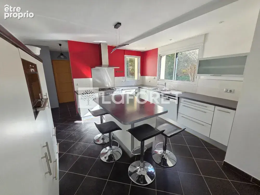 Maison POULDREUZIC 4 Pièces 124 m² - photo 3