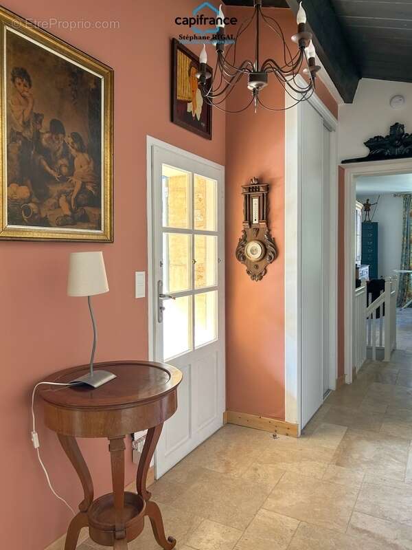 Maison à PUY-L&#039;EVEQUE