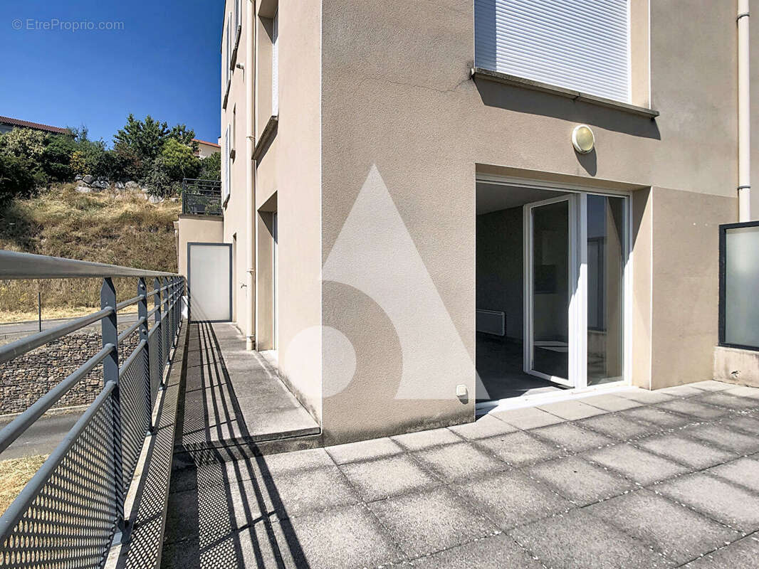 Appartement à SAINT-SYMPHORIEN-SUR-COISE