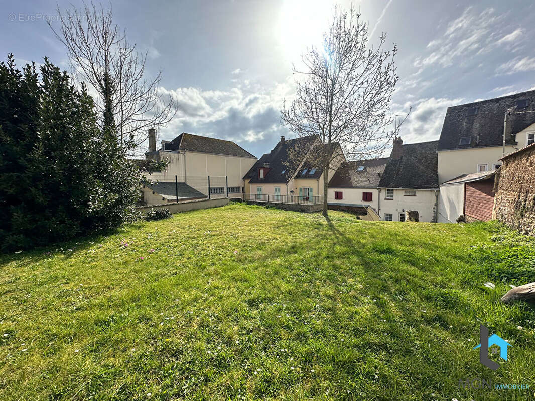 Maison à ILLIERS-COMBRAY