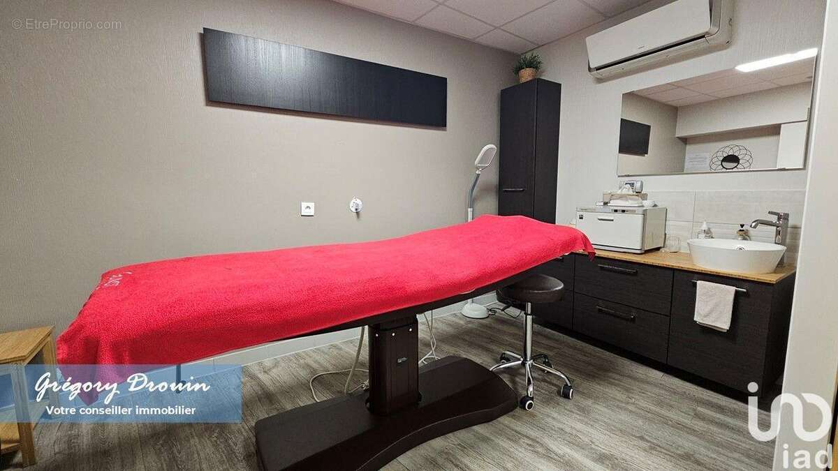 Photo 7 - Commerce à PUISEAUX