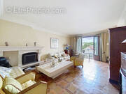 Appartement à SAINT-MAUR-DES-FOSSES