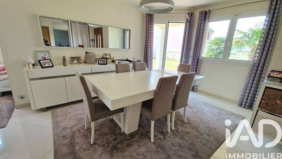 Photo 5 - Maison à MONTLHERY