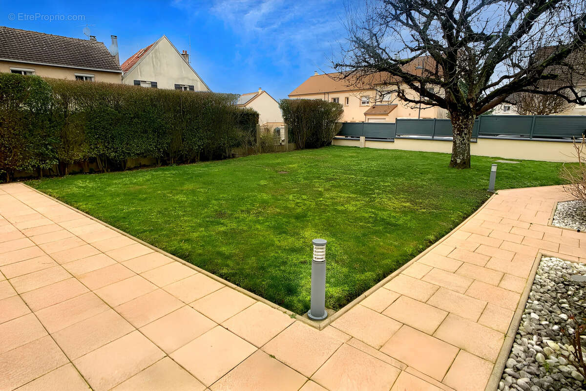 Maison à MAREUIL-LES-MEAUX