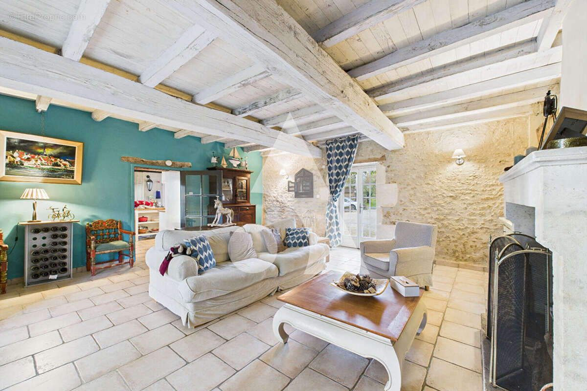 Maison à MAREUIL-SUR-LAY-DISSAIS