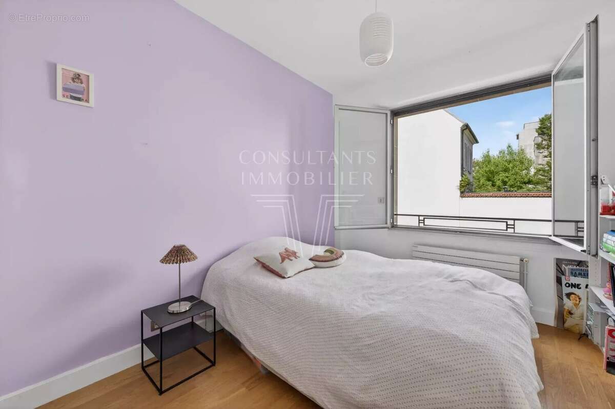 Appartement à NEUILLY-SUR-SEINE