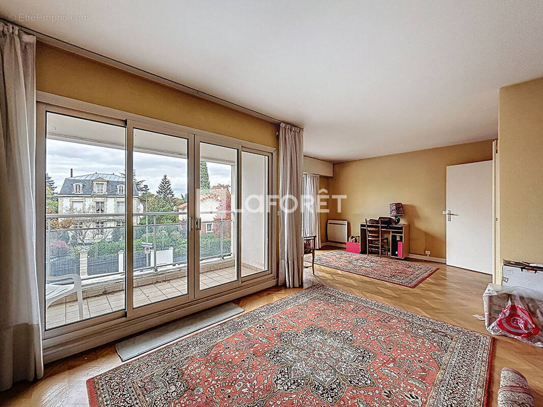 Appartement à LE VESINET