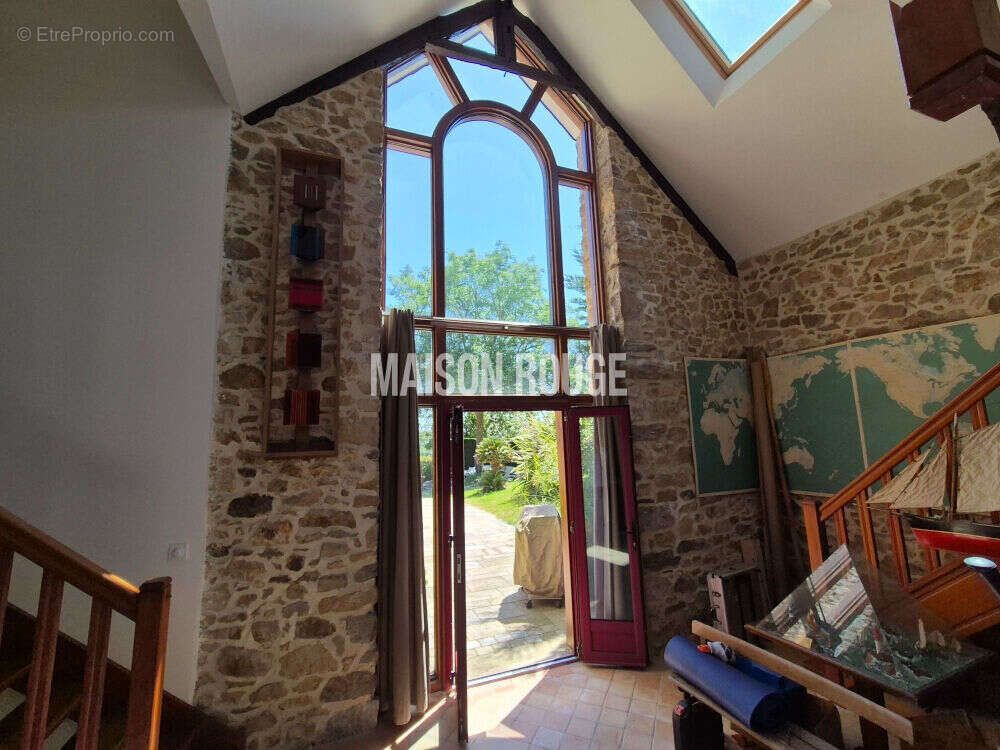 Maison à PLOUER-SUR-RANCE