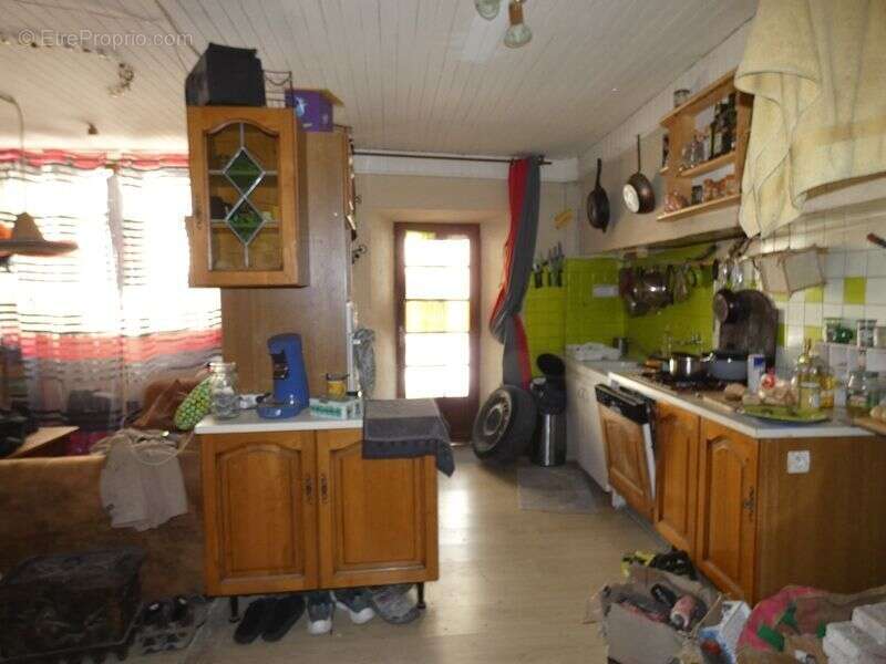 Maison à ASPRES-SUR-BUECH