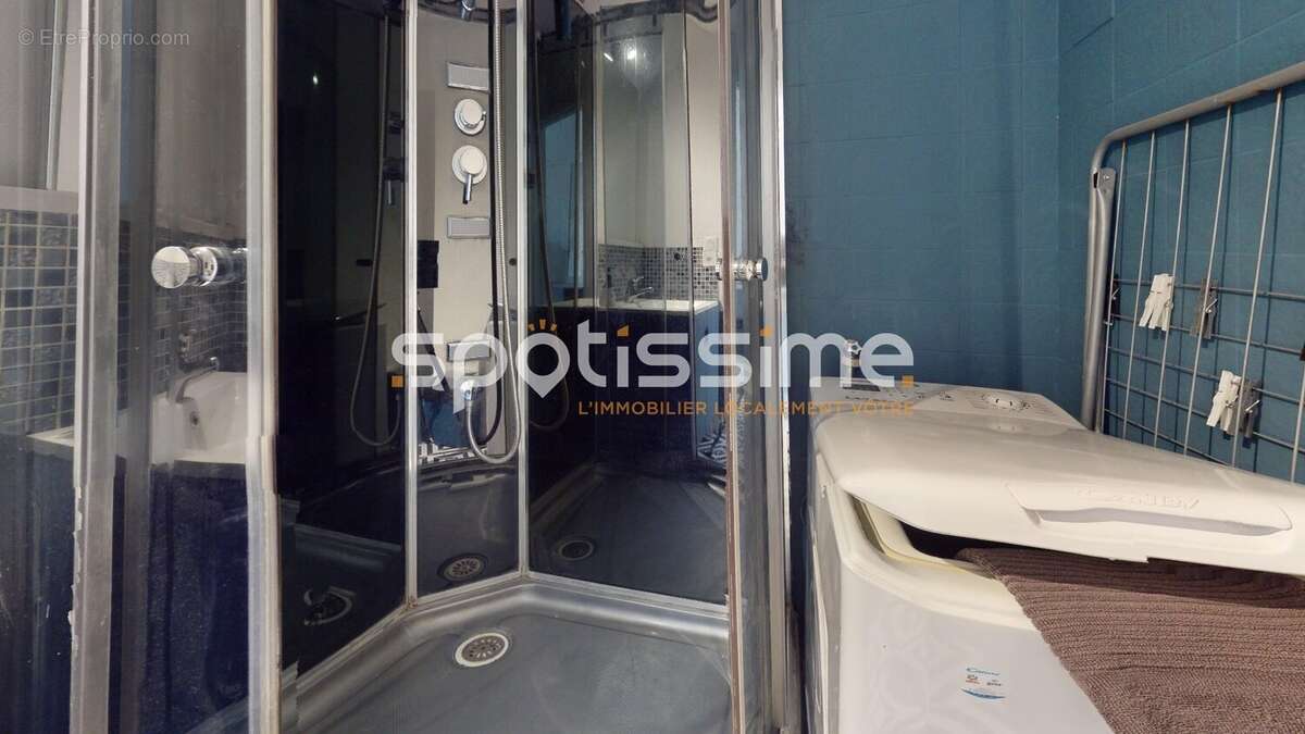 Studio climatisé avec ascenseur, piscine et gardien  Centre Port du Cap d'Agde - photo 10