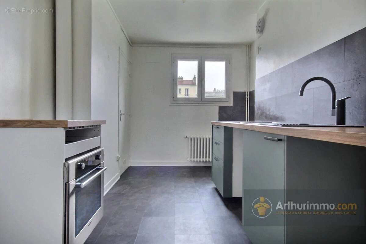 Appartement à MAISONS-ALFORT