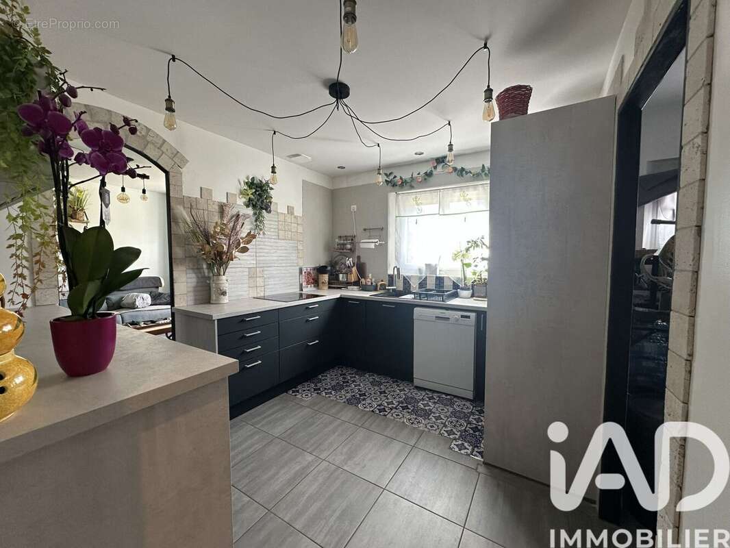 Maison 89 m² à Tornac  - photo 6