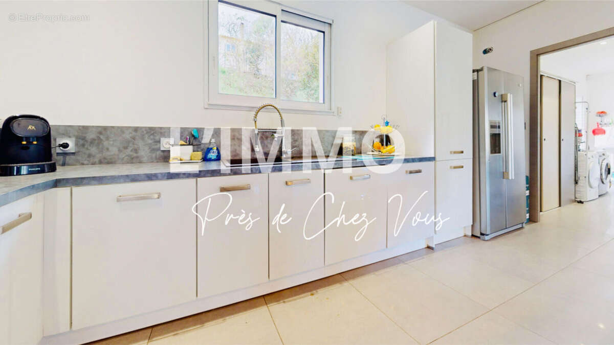 Propriété 140 m² 170 m² de sous sol - photo 8