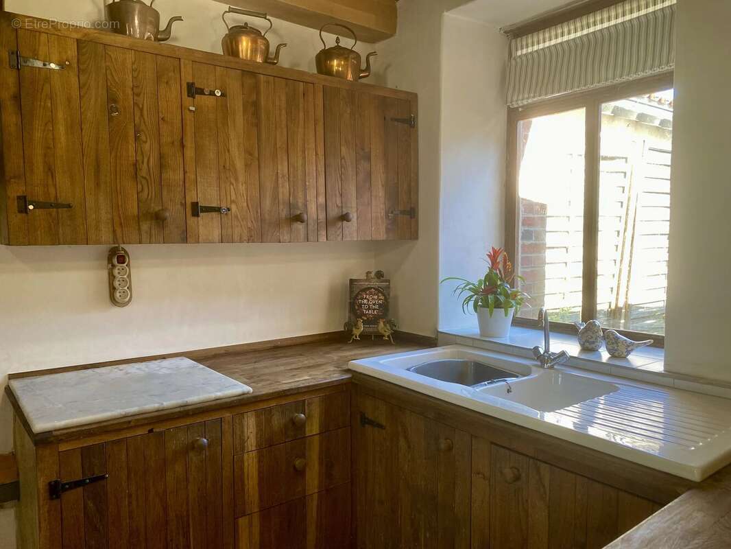 Jolie maison en pierre avec terrain et grange - photo 13