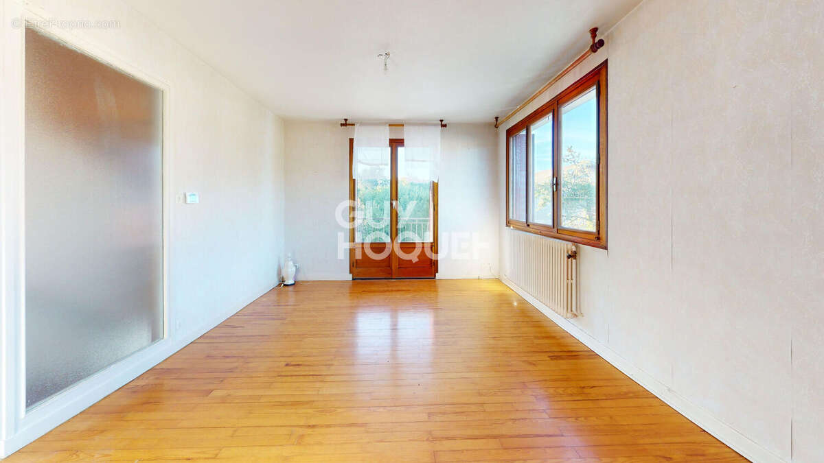 Maison à BRISON-SAINT-INNOCENT