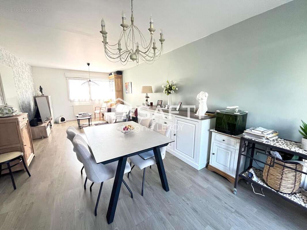 Photo 2 - Appartement à LACROIX-SAINT-OUEN