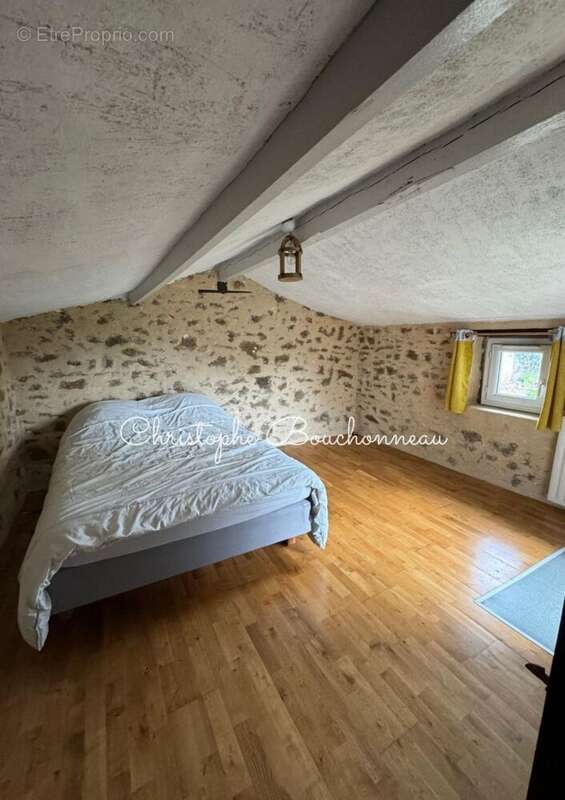 Maison à MAULEVRIER