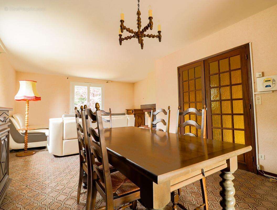 Maison à VIVIERS-LES-MONTAGNES