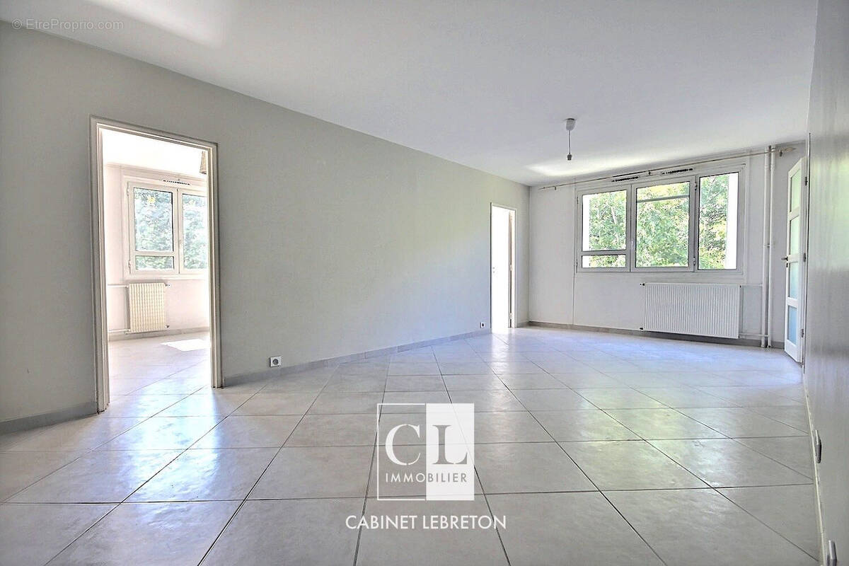 Appartement à MARSEILLE-10E