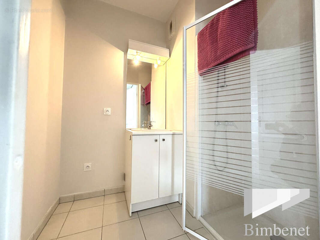 Appartement à SAINT-JEAN-DE-LA-RUELLE