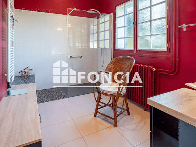 Maison à SAINTE-LIVRADE-SUR-LOT