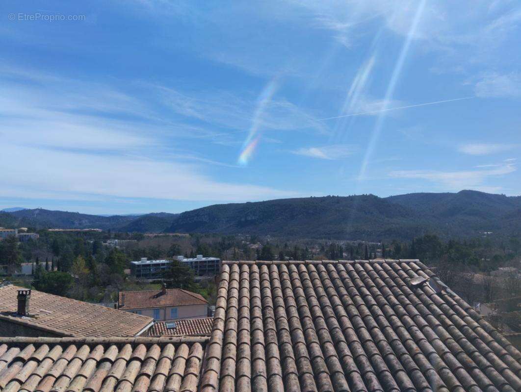 Maison à GREOUX-LES-BAINS