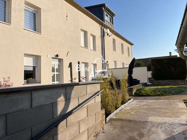 Appartement à LEXY