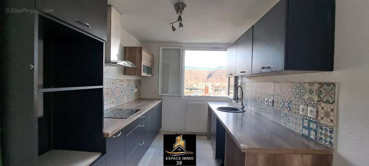 Appartement à LE PONT-DE-CLAIX