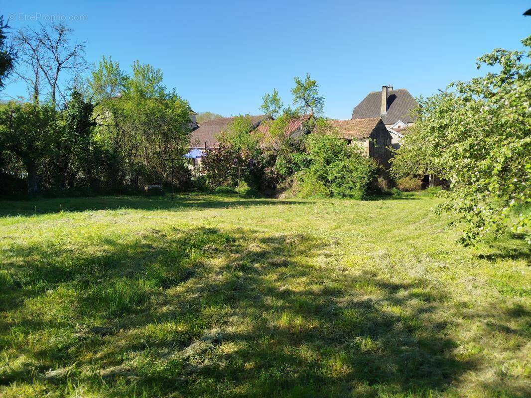 Maison à LA VILLEDIEU-EN-FONTENETTE