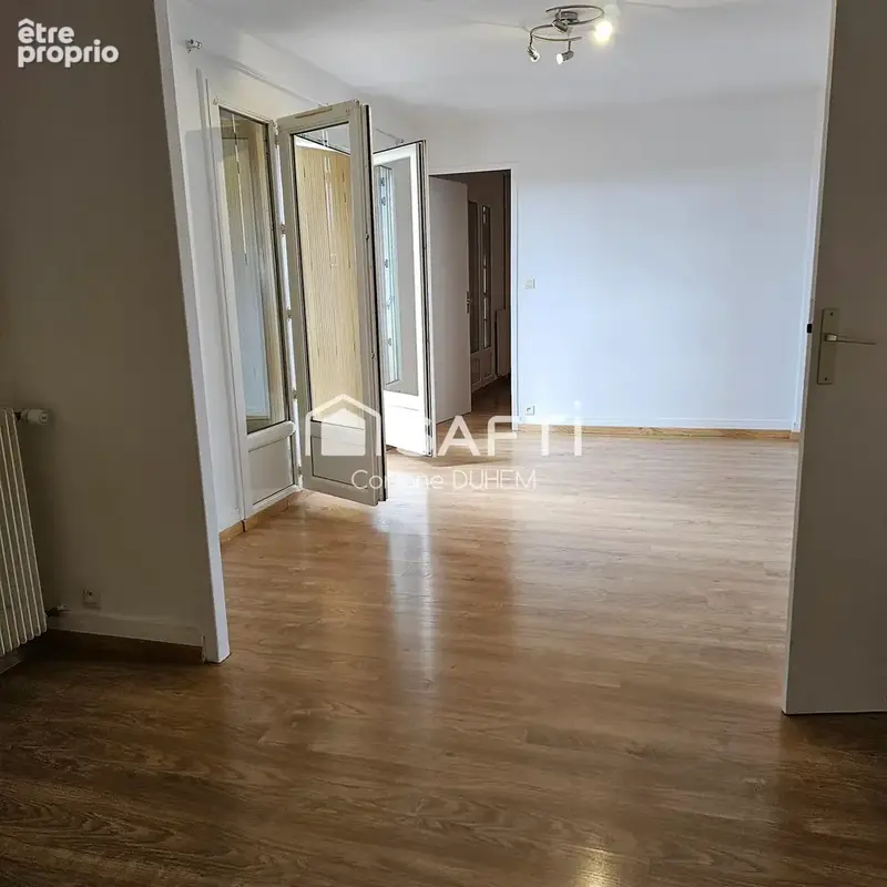Photo 1 - Appartement à YZEURE