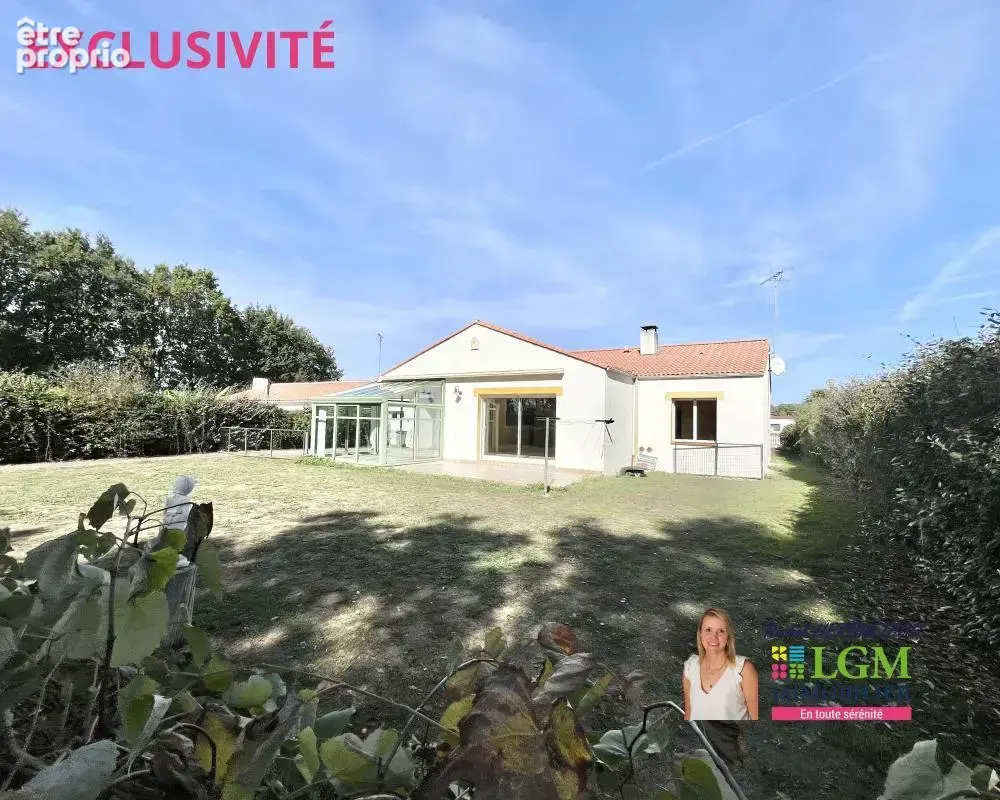 Photo Maison à Landeronde au prix de 282 000€